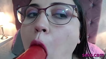Preview 4 of Amia Mey - sexy chubby dark haired cambabe