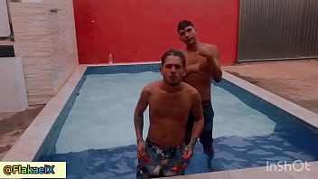 Preview 4 of Vidayse Xxx Video Daonloding - Renan Martins Pantaneiro Pulando Comigo Na Piscina da Produtora PJTX