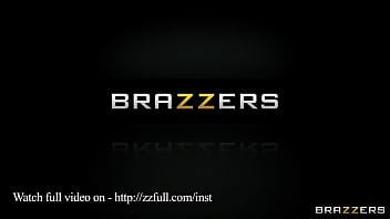 Preview 1 of Jessica Blows - I&#039_ll Fuck Phoenix Instead / Brazzers  / download full from http://zzfull.com/inst