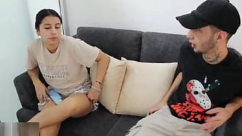 Preview 1 of Ass Worship Chubby Girl - SEXY LATINA DEL BARRIO ME ACEPTA UN CAFE EN MI CASA Y TERMINAMOS FOLLANDO DURO HASTA CORRERME EN SU CO&Ntilde_O