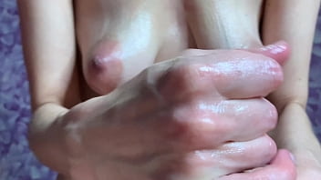 Preview 4 of Xxxni Coom - The girl herself decided to fuck the guy&#039_s cock and bring him to with her hands