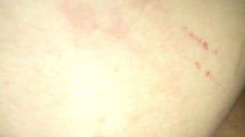 Preview 2 of Squirting Hardcore Fuckin - no motel com minha branquinha de 18 anos no pelo completo no red instagram @brinquedoator