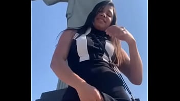 Preview 2 of Indian Blue Filim - Novinha sem calcinha no cristo redentor. Lalla Potira