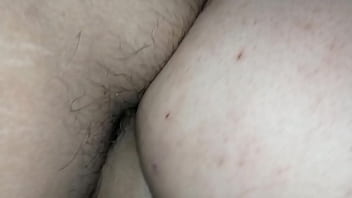 Preview 3 of Kelly Tramp In Venedig - Le lleno el culo a amiga que llega despu&eacute_s de una fiesta