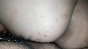 Preview 1 of Kelly Tramp In Venedig - Le lleno el culo a amiga que llega despu&eacute_s de una fiesta