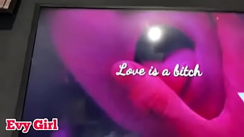 Preview 1 of Sunyy Leon Sexy - Tocando um siririca gostoso depois do banho * Fortal Filmes *