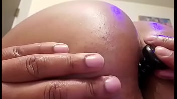 Preview 2 of Carnela Sexx Wwe - Anal plugging