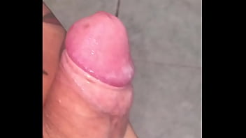 Preview 4 of Jd New - Me vengo antes de una sesi&oacute_n de tatuajes la chica que se va a tatuar est&aacute_ muy rica y me provoco correrme por ella