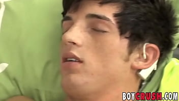 Preview 4 of Porn 18 Years Old - Adorable twink Tyson Corrigan masturbates after an interview