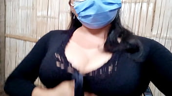 Preview 1 of Women Breastfeeding Dog - eres tan hermosa hermanastra!! espectacular el tama&ntilde_o de las tetas de mi hermanastra,  se toca su clitoris y me invita a tener sexo el fin de semana