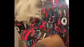 Preview 2 of Dildo Tina Kay - Hazelnutxxx In Chicago‼️