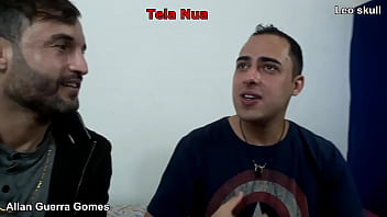 Preview 2 of Schwarz Dr - leo Skull bate um papo com Allan Guerra Gomes no set de grava&ccedil_&atilde_o do Tela nua