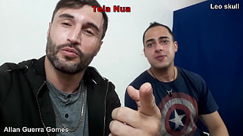 Preview 1 of Schwarz Dr - leo Skull bate um papo com Allan Guerra Gomes no set de grava&ccedil_&atilde_o do Tela nua