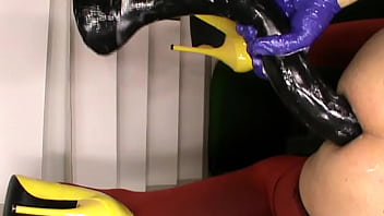 Preview 3 of Marie Luv - Enorme dildo anale nero da 50 Cm 2F