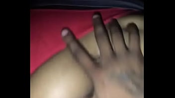 Preview 1 of Banyos - Morena dando o rabo