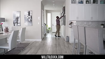 Preview 1 of Wwwxxix Com - Teen squatter Raven Vice pays with her pussy for a one night stay