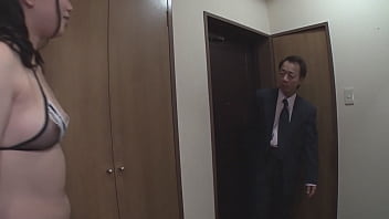 Preview 4 of Sex Big Tits Pool - 即ハメできちゃうオレ専用メイド - 藤沢えみり 2