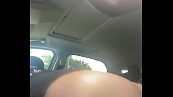 Preview 3 of Eric Videos - Dando pro casado no carro enquanto ele esperava a esposa
