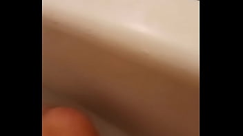 Preview 1 of Guest On Bed - Bathtub intro vid