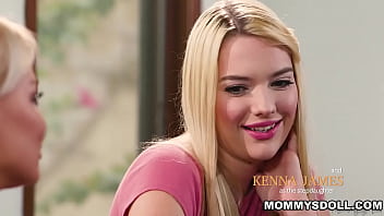 Preview 1 of Sara Jay Trimmed Twat - London found out that her stepdaughter Kenna is into older women