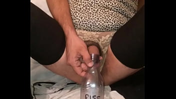 Preview 1 of Xxxn Videos Porn - piss bottle