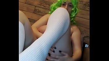 Preview 1 of Sxsx Video Com - Beauty babe with green hairstyle masturbate wet tight pussy with sweet fingers - Hanna Zimmer