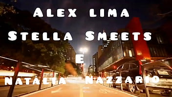 Preview 1 of Transsexual Crempie - Cheguei em casa e pequei no flaga minha mulher - Stella Smeets - Se pegando com sua amiga - Natalia Nazzario - E eu n&atilde_o perdi tempo e entrei na brincadeira e comi as duas