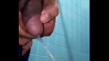 Preview 1 of Suck Milk Tits - Pipi por la ma&ntilde_ana
