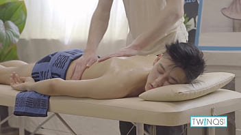 Preview 2 of Sanny Layyon - Hot Masseur Michael Bangs His Client Logan With His Big Twinky Tool!