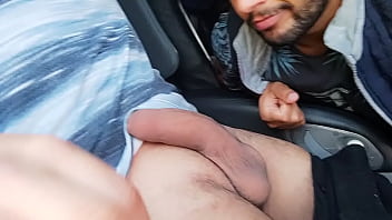 Preview 1 of Little Sex Hard - Mamando o cara que estava do meu lado no bus&atilde_o - COMPLETO NO RED