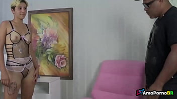 Preview 1 of Cook Room - Hermana,  indo dinheiro pra passagem de volta pra Argentina