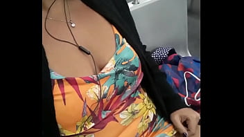 Preview 4 of Teen Age Sexvt - SAPECA SEM CALCINHA NO METRO RIO O QUE SER&Aacute_ QUE ELA APRONTOU ???