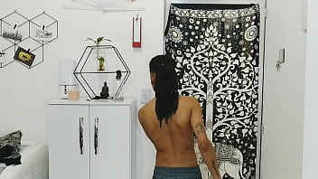 Preview 1 of Cheast Sex - Veio F1 e acabou me comendo (Completo no RED) @YuriStaar
