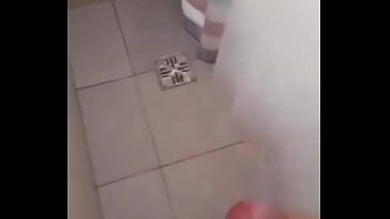 Preview 1 of Brazzersr Kaj - En la ducha