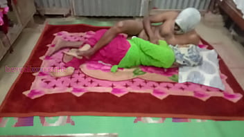 Preview 1 of Video Hot Na Balik Gals - मेरे पति के दोस्त ने मुझे ब्लैकमेल करके उसका लैंड चुसाया और मुझे बुरीतरह से चोदा।