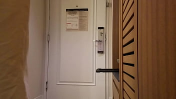 Preview 1 of Pinay Kompuz Sex - Hotel hallway jerk off