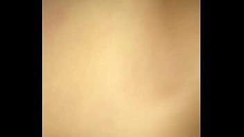 Preview 1 of Jabardasti Xxx Papa Bite - Follando a mi mam&aacute_ y ella piensa que es papa