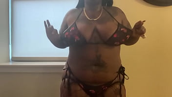 Preview 4 of Xxxbf Photo - Hazelnutxxx Got Her On Lighter And Bikini With Her Face All Over It
