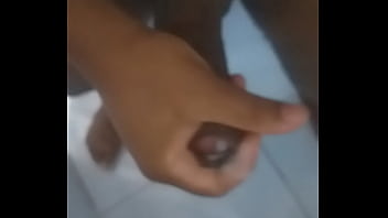 Preview 2 of Son Fucks Ugly Mom - Gozada para a mulher do casal rrr100ddd100