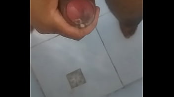 Preview 4 of Son Fucks Ugly Mom - Gozada para a mulher do casal rrr100ddd100