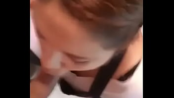 Preview 2 of Virl Not Agree In Bus - Rica mamada con lechita