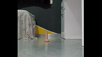 Preview 3 of Janda Hijab Stim - Brincando com o cuzinho depois da academia