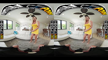 Preview 1 of Bokep Riad - VIRTUALPORN.COM - Busty Blonde MILF Robbin Banx Seduces Step Son In Shower