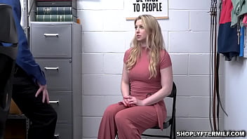 Preview 1 of Isba Kaif - Shoplifter Sunny Lane sucking the pervy officers dick