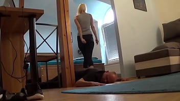 Preview 2 of Xxx14 Anni - trampling