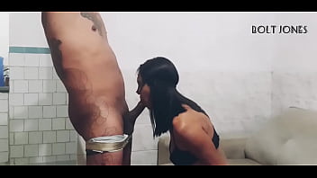 Preview 1 of Weak Biy - COMI A M&Atilde_E DO MEU AMIGO_(PARTE 2).