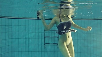 Preview 3 of 10 Years Gents Sex Video 25 Girl - Blue dressed Duna Bultihalo with big tits in the pool