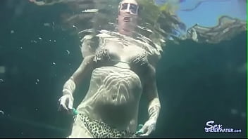Preview 2 of 30 Minutes Of Squirt - Erotic Mermaids: Topanga Fox