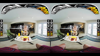 Preview 2 of Www Fuck Big Mama Video Com - VIRTUALPORN.COM - Fucking The Busty Blonde Next Door Blake Blossom In VR