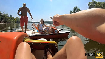 Preview 2 of Queen Skully Gets Banged Out - HUNT4K. Kurvige Tussi mit saftigen Titten hat Sex mit Fremdem vor BF